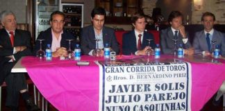 Los integrantes del cartel de Villanueva del Fresno. (FOTO:AJG)